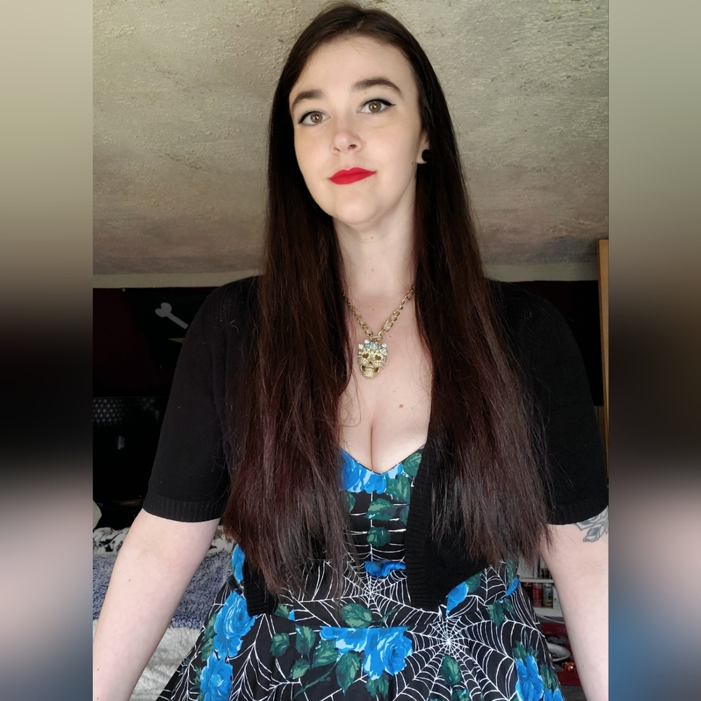 Meet your Posher, Alicia